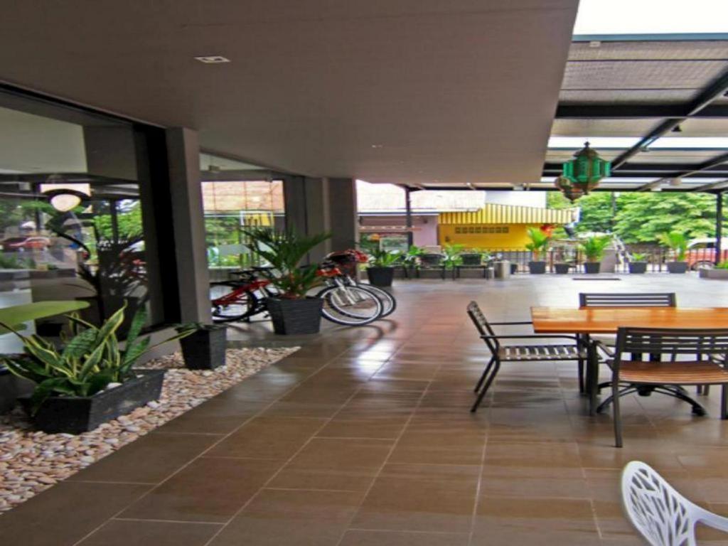 Plan B Hotel Padang (Sumatra) Exterior foto