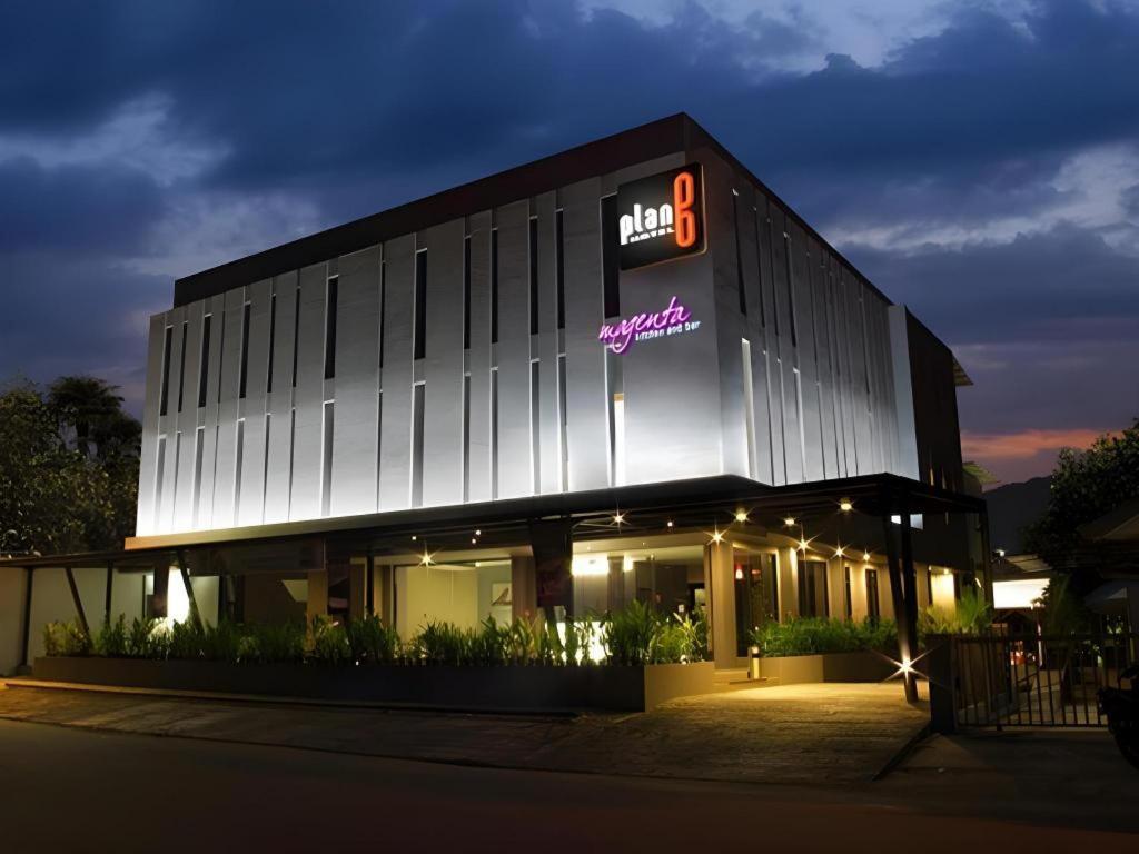 Plan B Hotel Padang (Sumatra) Exterior foto